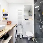 Διαμέρισμα Guestready - Chic Retreat With Balcony For 2